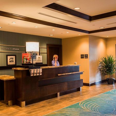 Hampton Inn By Hilton Ottawa Airport Eksteriør bilde