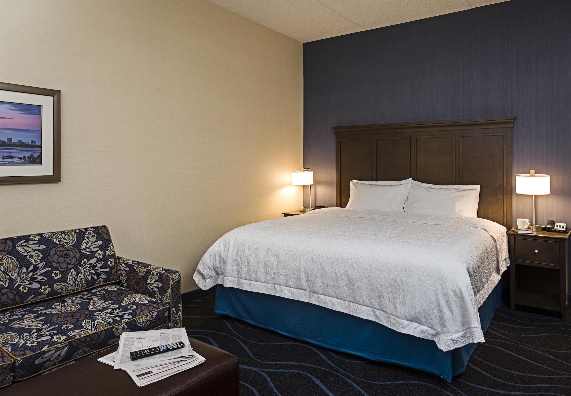 Hampton Inn By Hilton Ottawa Airport Eksteriør bilde