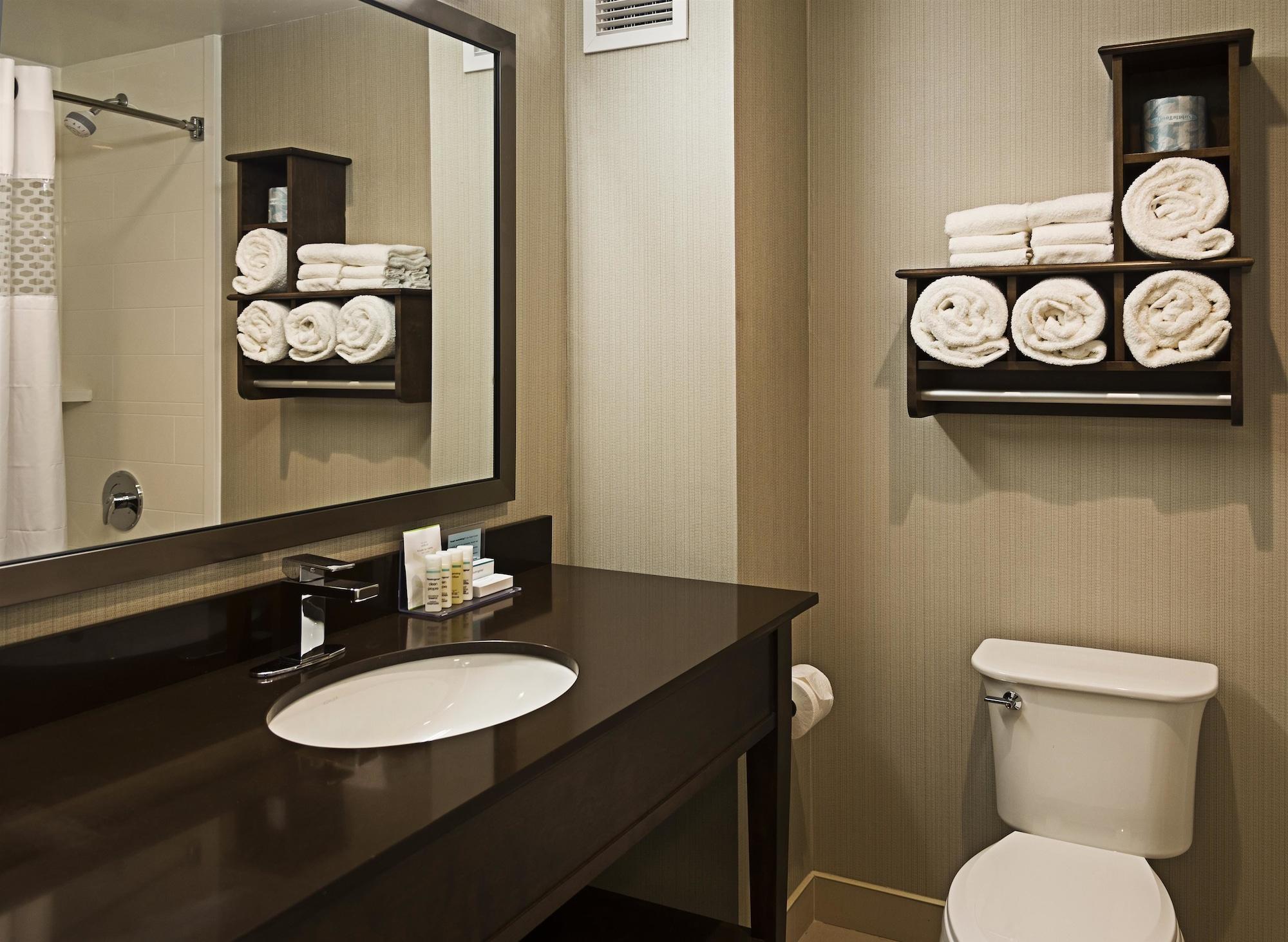 Hampton Inn By Hilton Ottawa Airport Eksteriør bilde