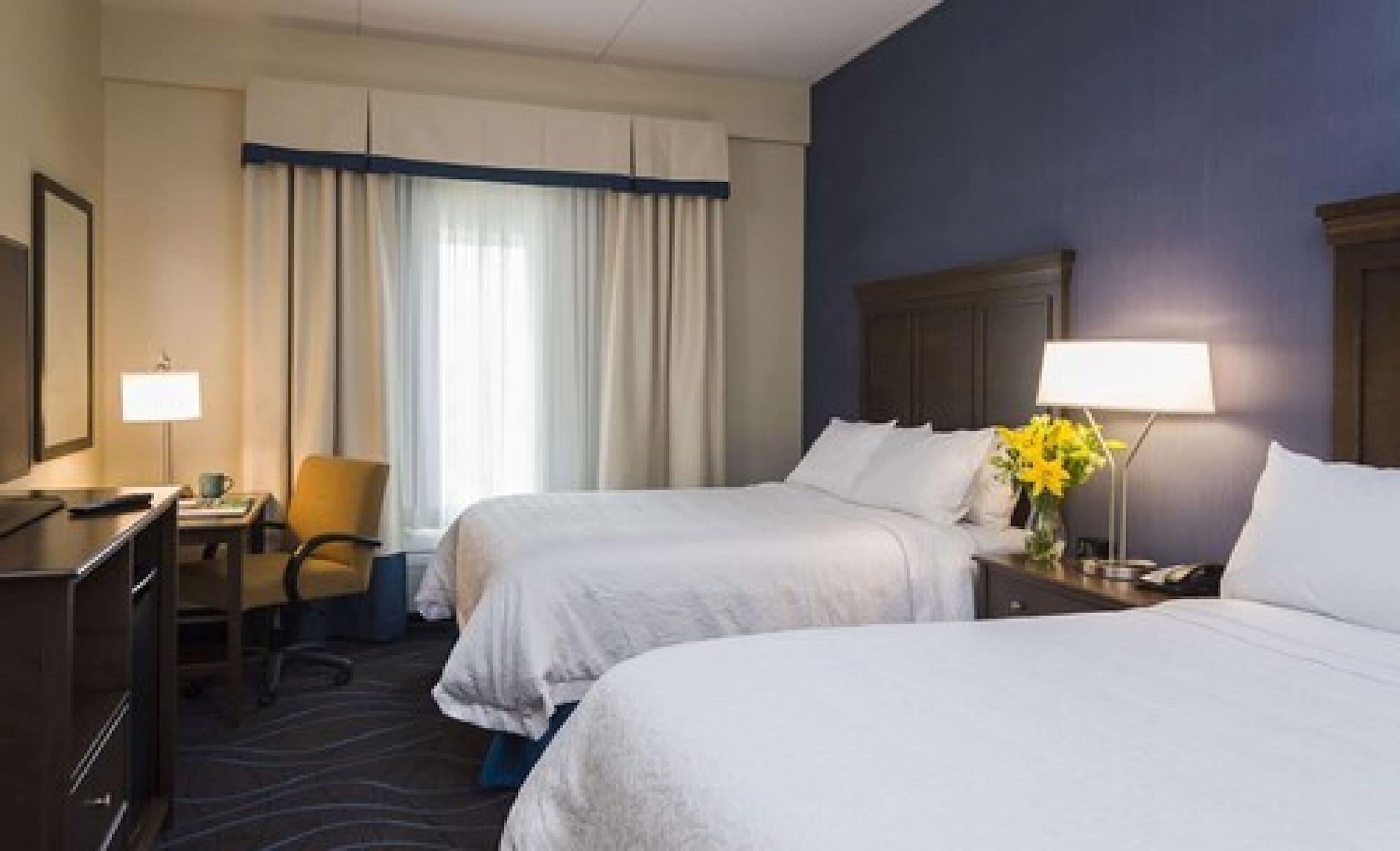 Hampton Inn By Hilton Ottawa Airport Eksteriør bilde